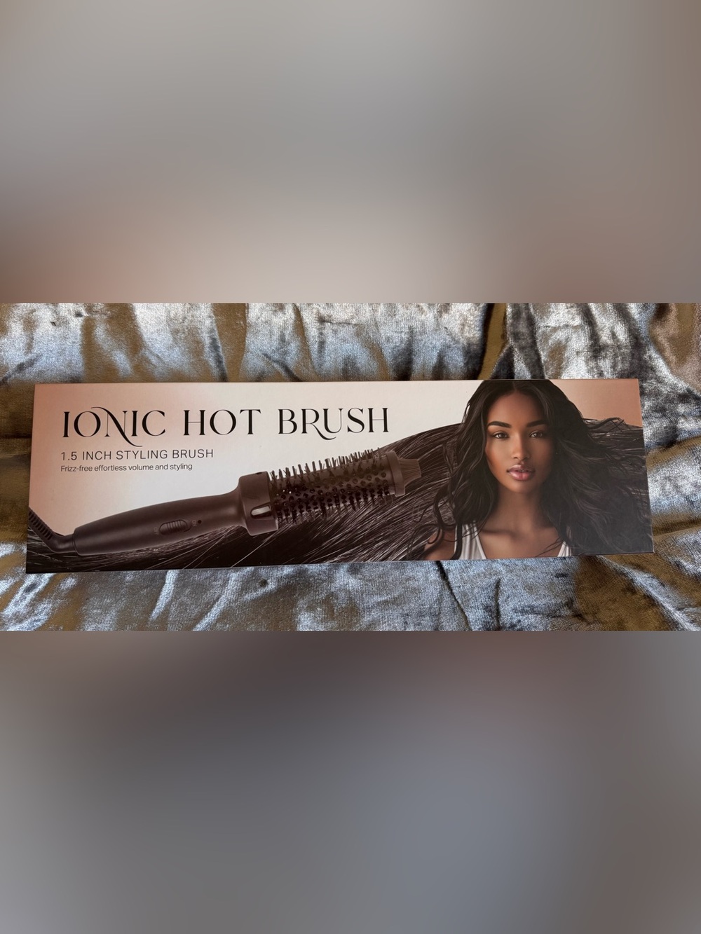 ⭐️IONIC HOT BRUSH 1.5” Barrel Brand New Never Been Used!⭐️
